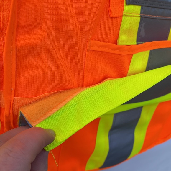 New Reflective Work Vest - Picture 3 of 7